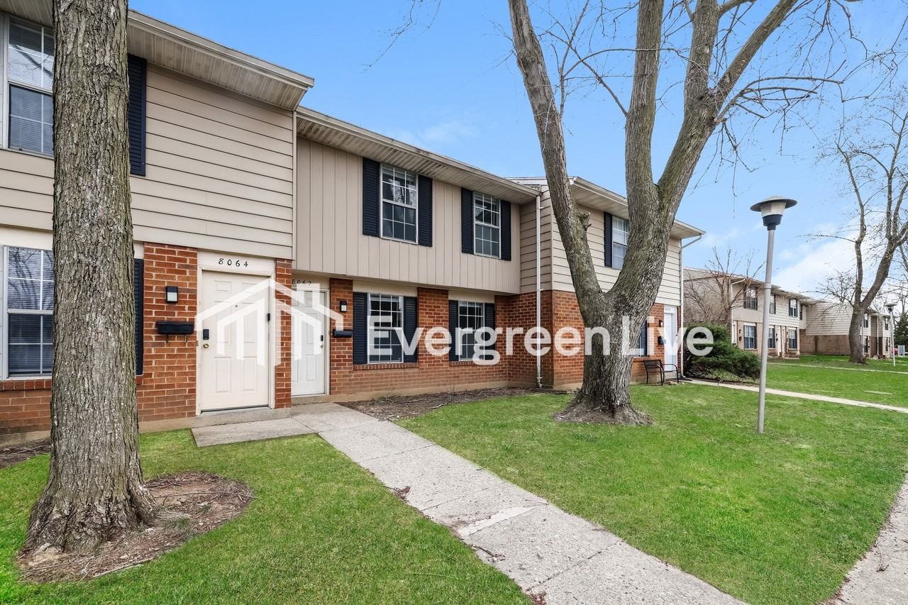 8062 Mount Everest St - Photo 2 of 15