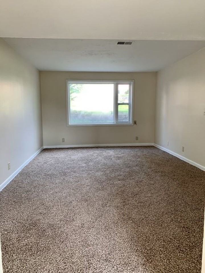 Maple St - Photo 5 of 5