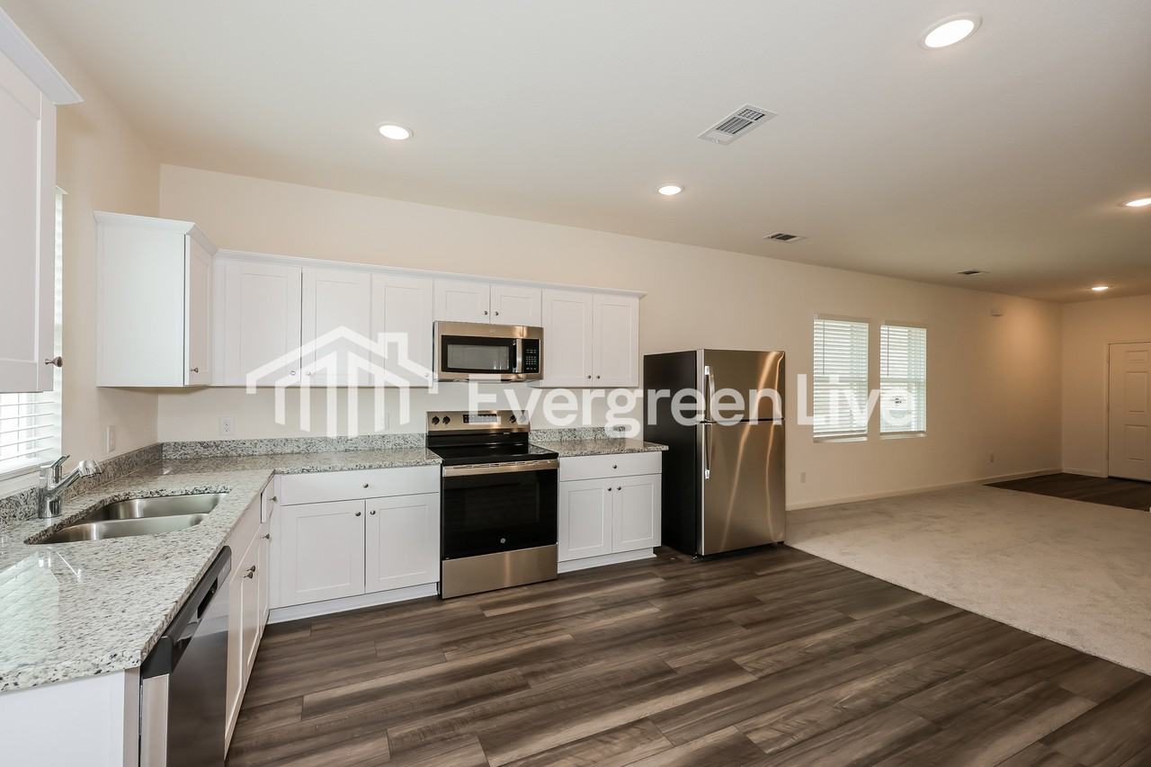 6069 Mojave Dr - Photo 6 of 15