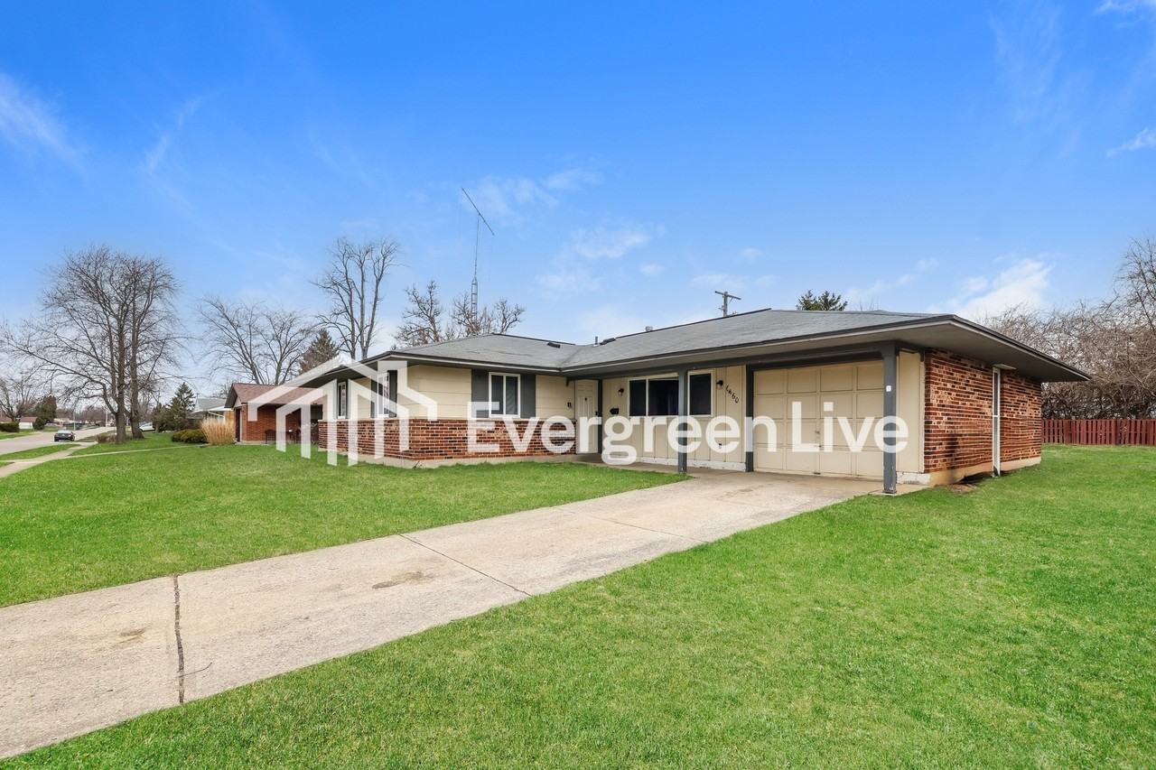 6460 Hemingway Rd - Photo 2 of 15