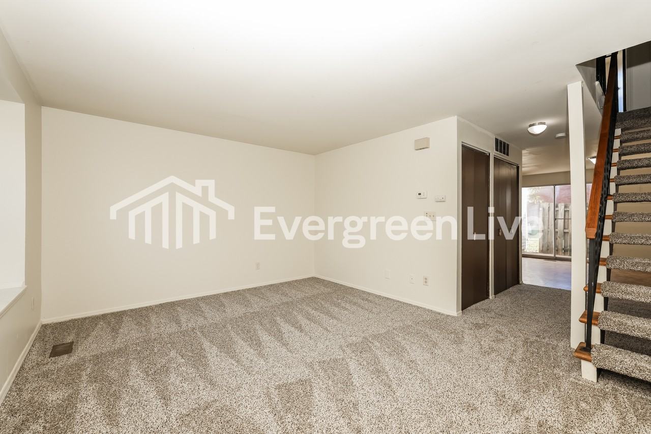 5871 Taylorsville Rd - Photo 4 of 15