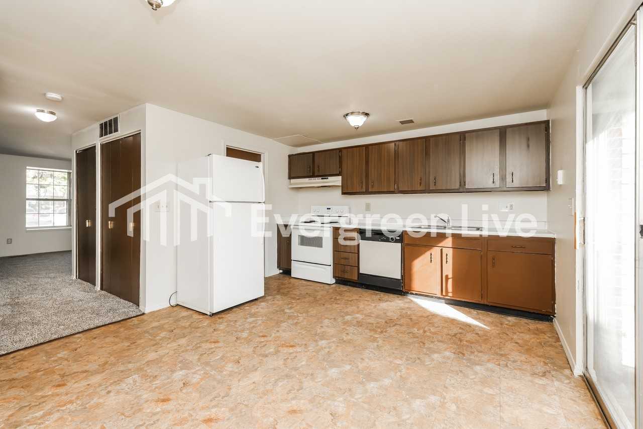 5871 Taylorsville Rd - Photo 7 of 15