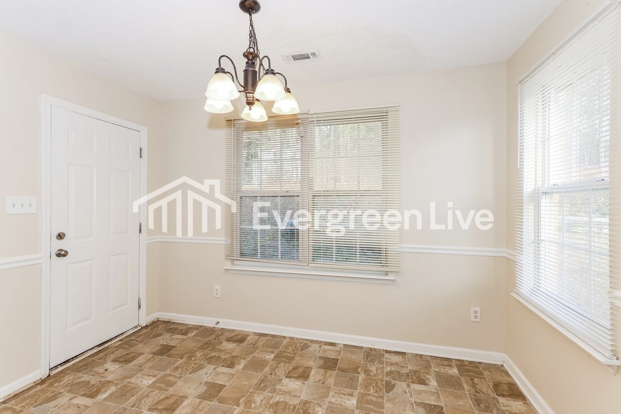 3614 Dayton St - Photo 5 of 15