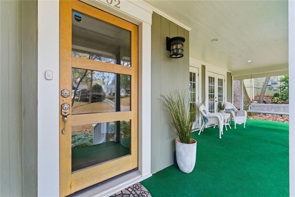 302 Hascall Rd Nw - Photo 3 of 50