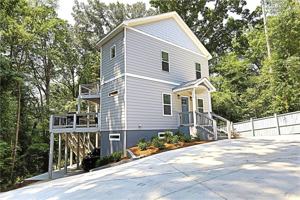 featured image of 2125 Clay Rd