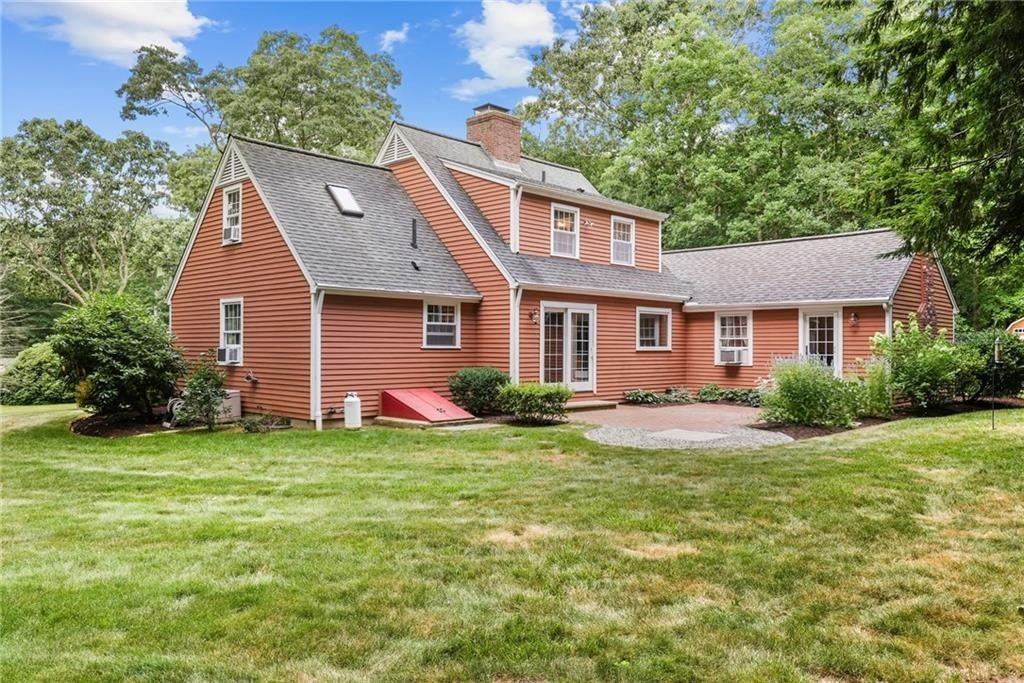 6 Mary Ann Dr - Photo 3 of 28