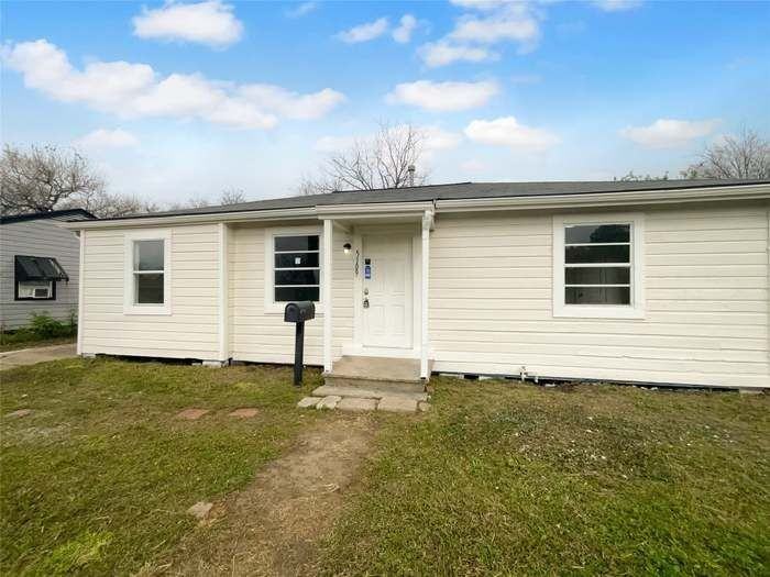 5109 Wilmington St - Photo 2 of 14