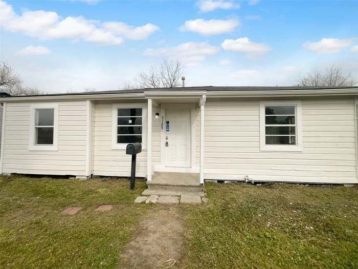 5109 Wilmington St - Photo 3 of 14