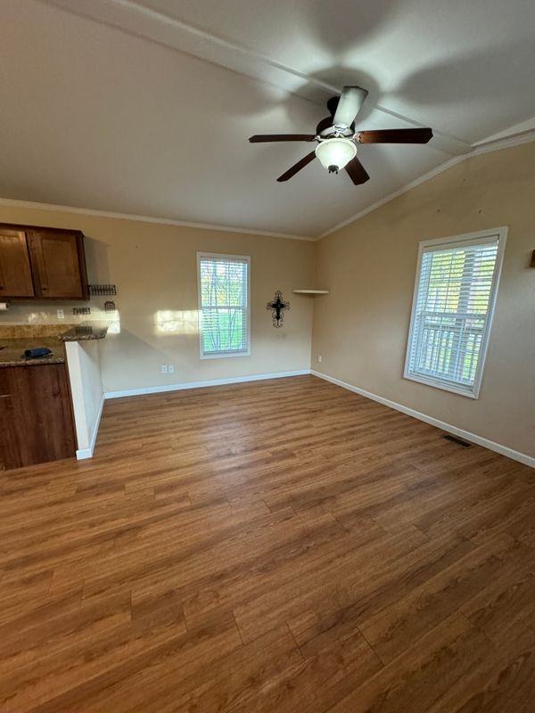 13338 Longstreet Rd - Photo 4 of 15