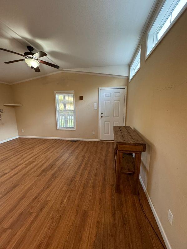 13338 Longstreet Rd - Photo 5 of 15