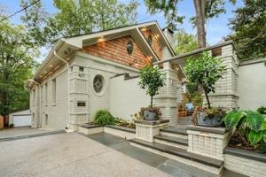 featured image of 407 8th St Ne