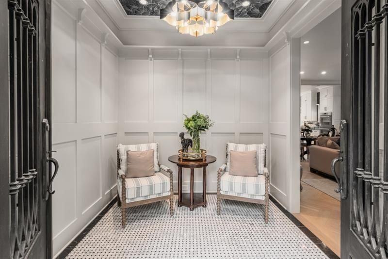 407 8th St Ne - Photo 5 of 34