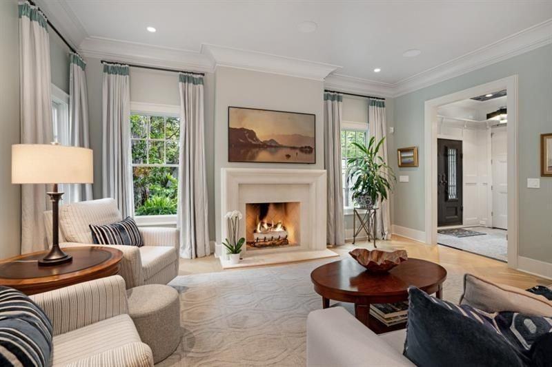 407 8th St Ne - Photo 6 of 34