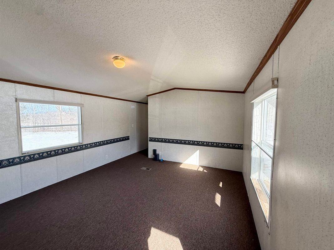 531 Daniel Webster Hwy - Photo 6 of 27