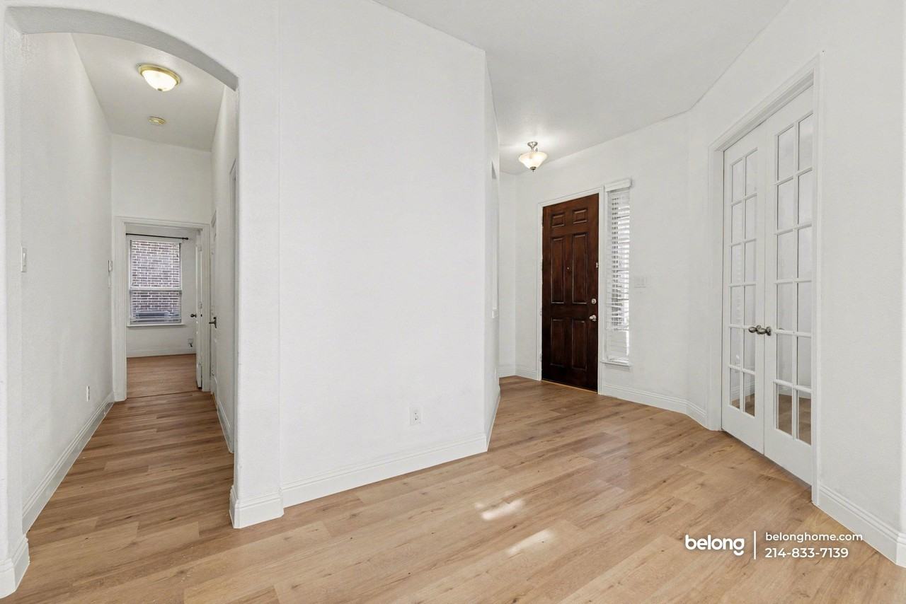 741 Sundrop Dr - Photo 5 of 32