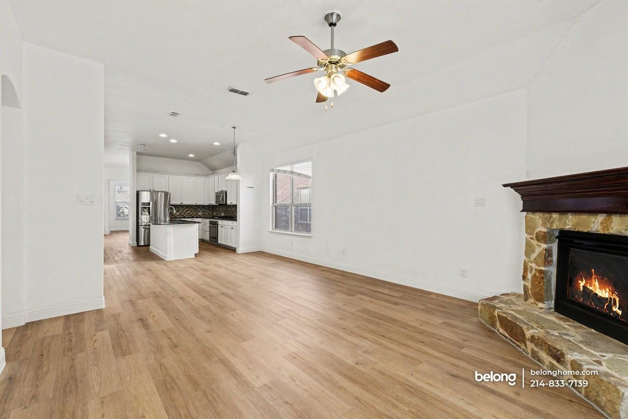 741 Sundrop Dr - Photo 7 of 32