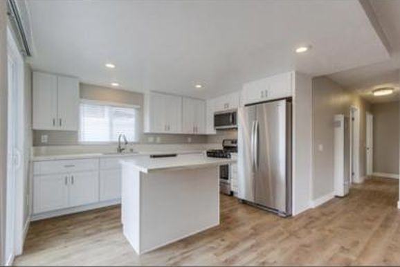 3675 Cherokee Avenue ##4 - Photo 5 of 25