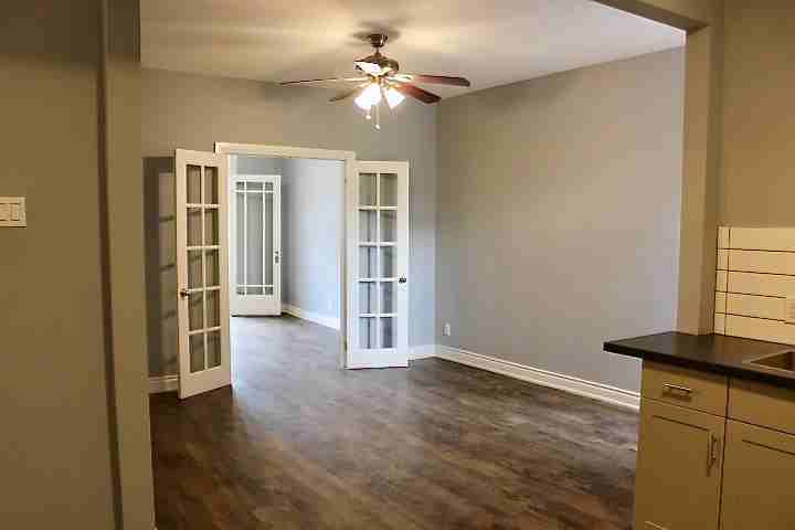 590 Main Street East #2 - Photo 7 of 22