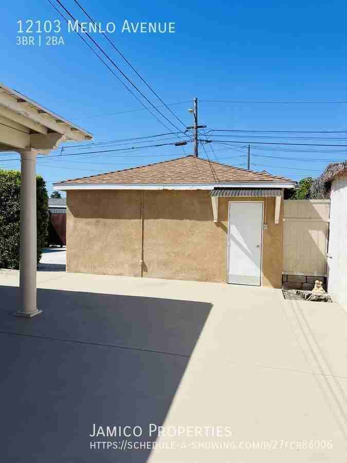 12103 Menlo Ave - Photo 3 of 33