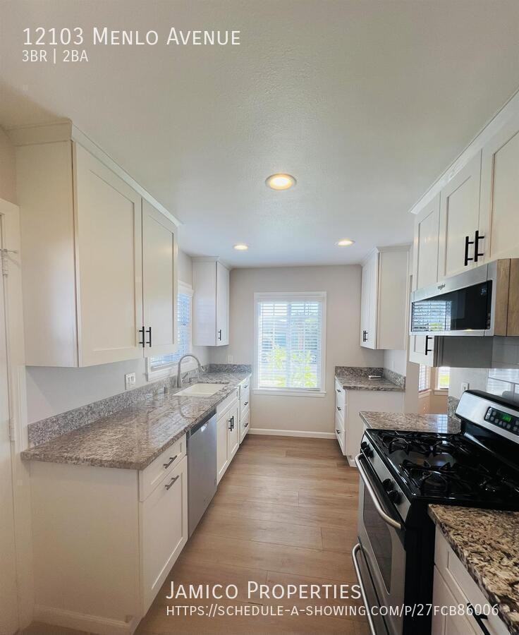 12103 Menlo Ave - Photo 5 of 33