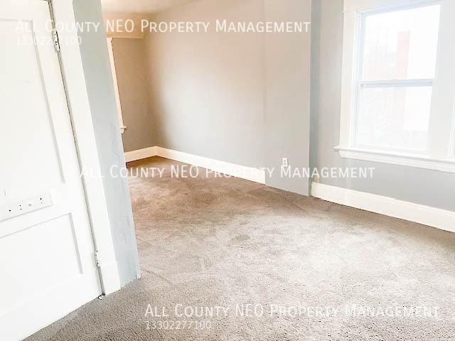 835 Nela View Rd - Photo 6 of 21