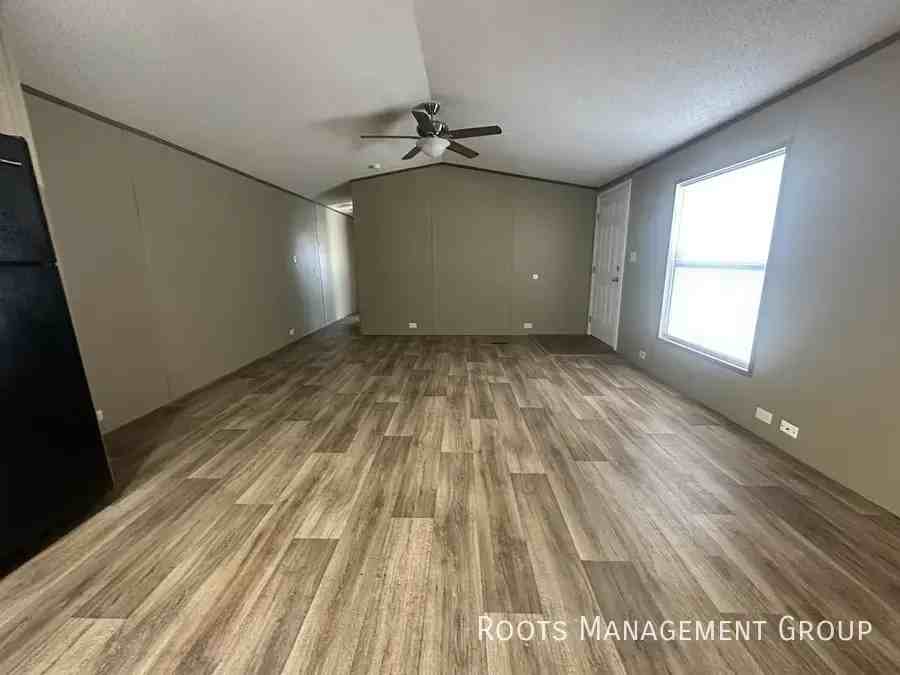 114 Riviera Courts Dr #114 - Photo 5 of 20