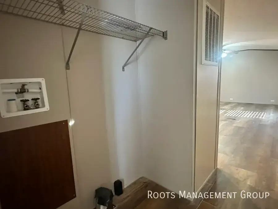 20 Riviera Courts Dr #20 - Photo 7 of 21