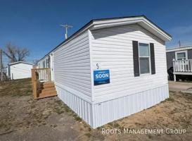 featured image of 700 E 6th St #5