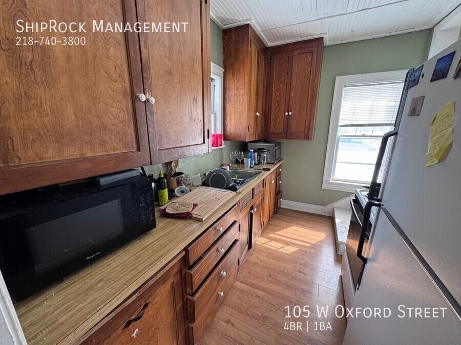 105 W Oxford St - Photo 3 of 13