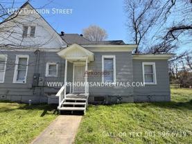 1020 Division St - Photo 1 of 1