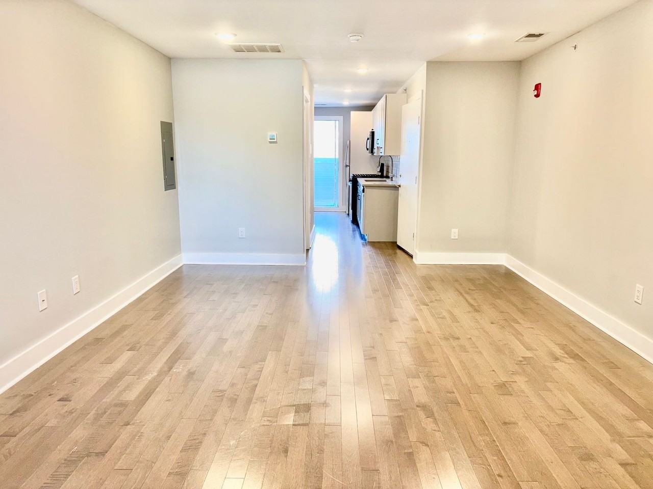 5334 Cedar Avenue - Photo 2 of 15