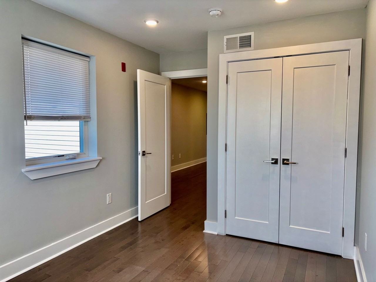 5334 Cedar Avenue - Photo 7 of 15