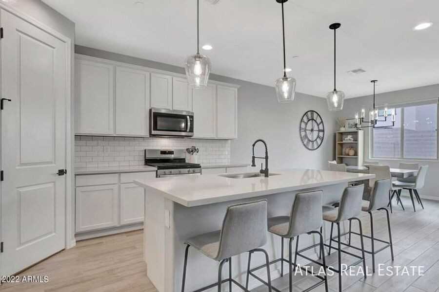 13196 W Redstone Dr - Photo 6 of 22