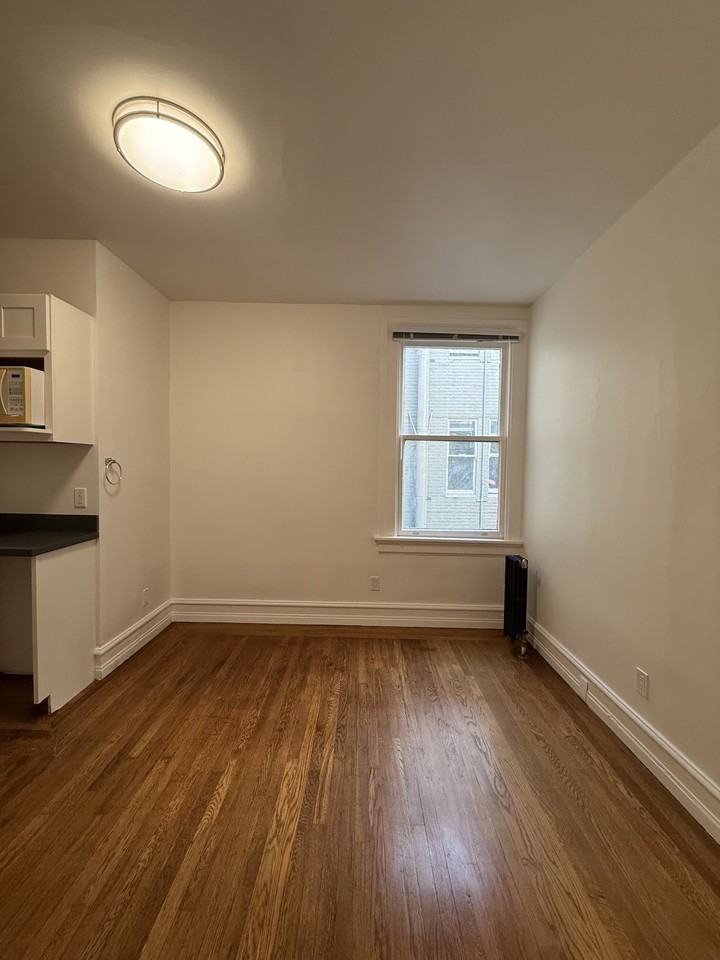 692 Bush St #406 - Photo 3 of 7