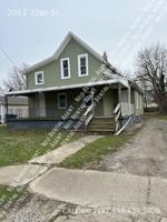 featured image of 200 E 32nd St