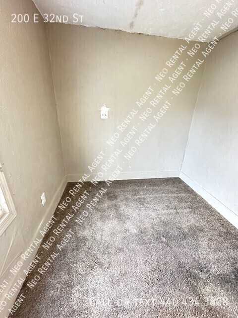 200 E 32nd St - Photo 5 of 9