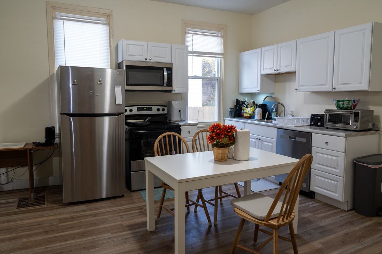 26 Allen St - Photo 3 of 11