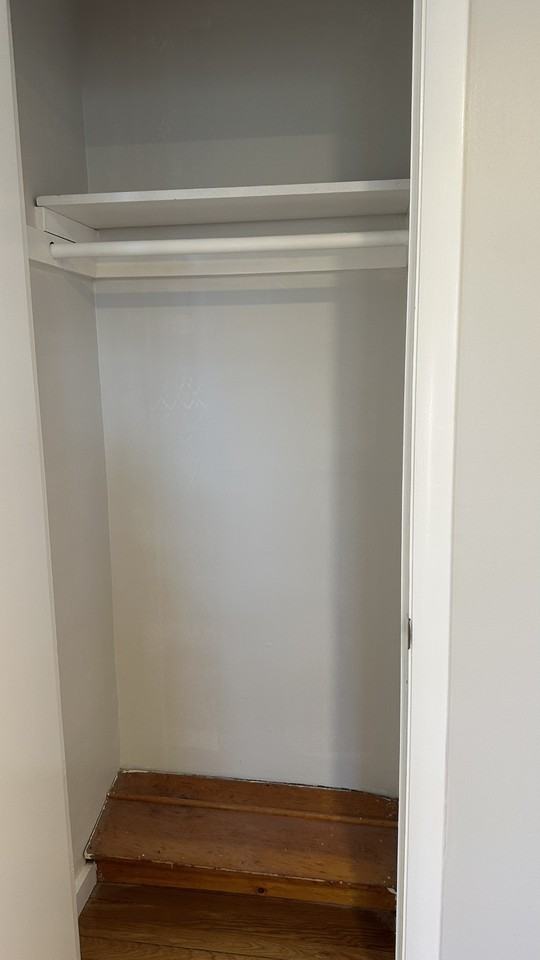 00 Circular Ave - Photo 6 of 13