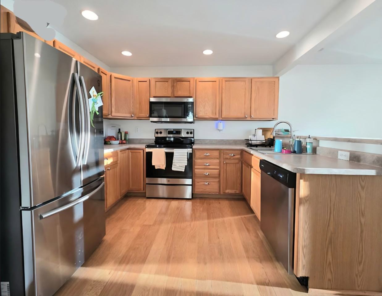 615 Rachael St - Photo 3 of 8