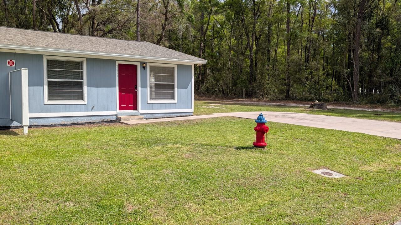 2601 Ne 23rd Ave - Photo 2 of 15