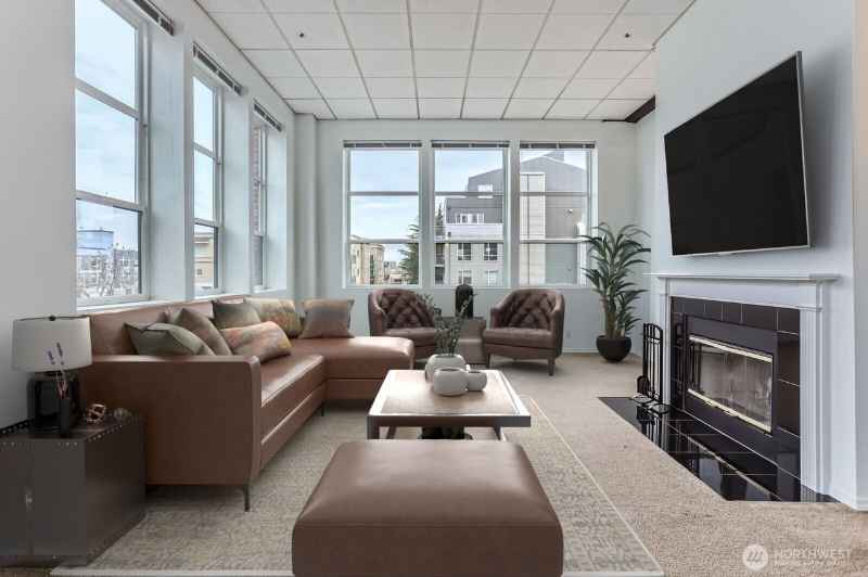 417 E Pine St #309 - Photo 4 of 16