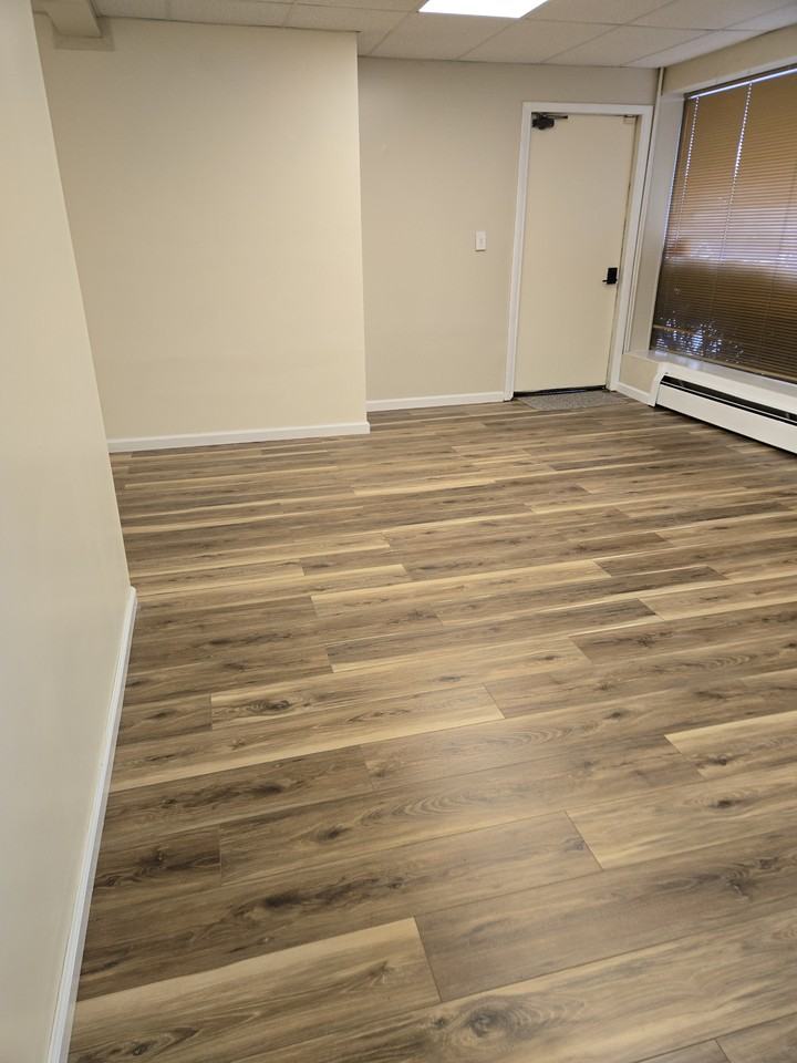 639 Pawling Ave #1L - Photo 2 of 5