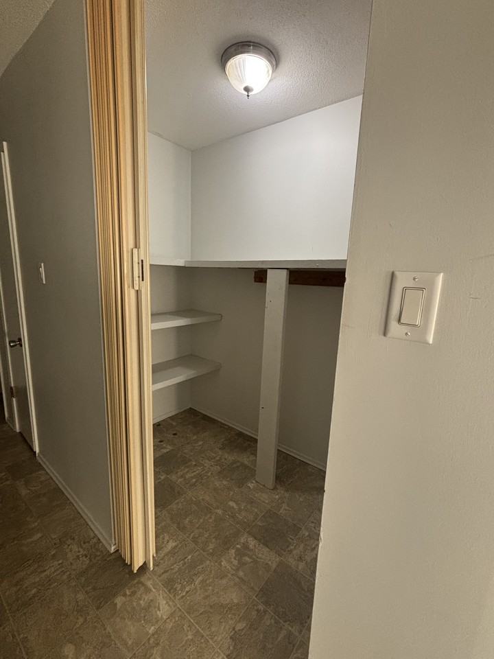 12955 101 St Nw #35 - Photo 7 of 19