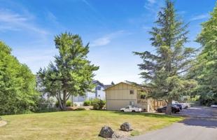 featured image of 2333 Main St #8