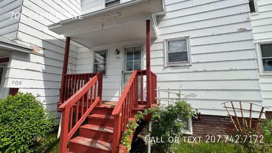 706 Central Ave - Photo 2 of 18