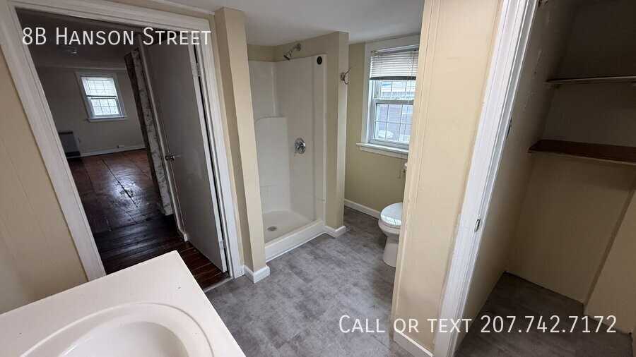 8B Hanson St - Photo 3 of 8