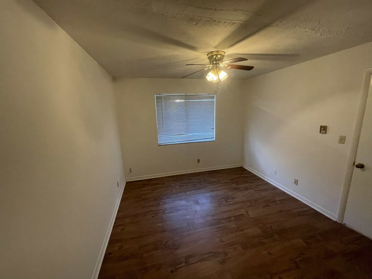 340 6th Ave #8 - Photo 4 of 9