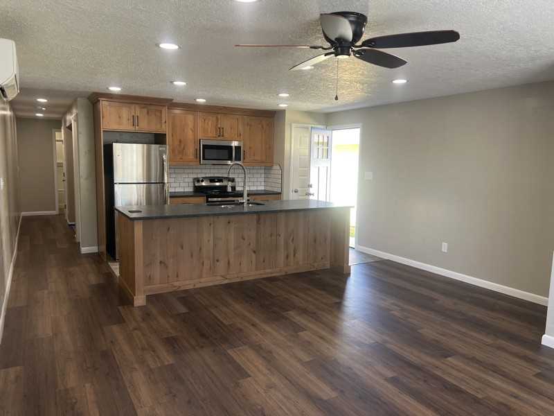 1215 S Elder St - Photo 4 of 15