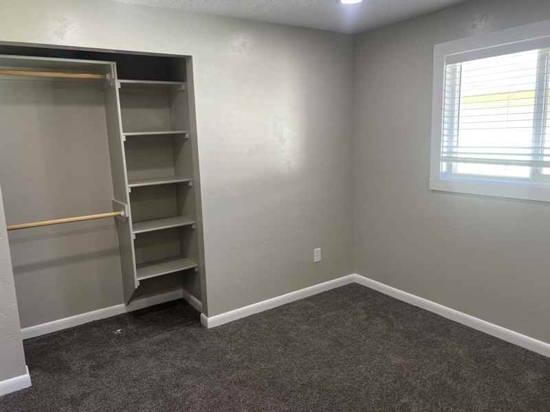 1215 S Elder St - Photo 6 of 15