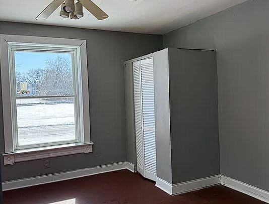 1410 6th Ave #1 - Photo 3 of 9